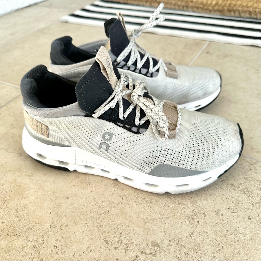 On Running Cloudnova Sneakers White/Sand